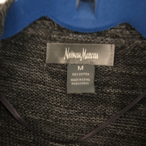 Neiman Marcus ruffled cardigan in grey. Size M. - Picture 4 of 6